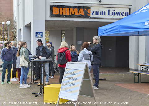 25.10.2025 - Illustrationen und Wall Art mit Katharina Konte und Architekten Herbert Kocht des Marx-Zentrum  